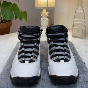 2005 RETRO JORDAN STEEL 10’S SZ 4.5Y- RARE!!